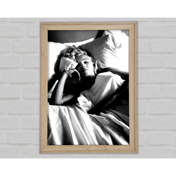 Rosalind Wheeler Marilyn Monroe Im Bett Gerahmter Druck Wayfair De